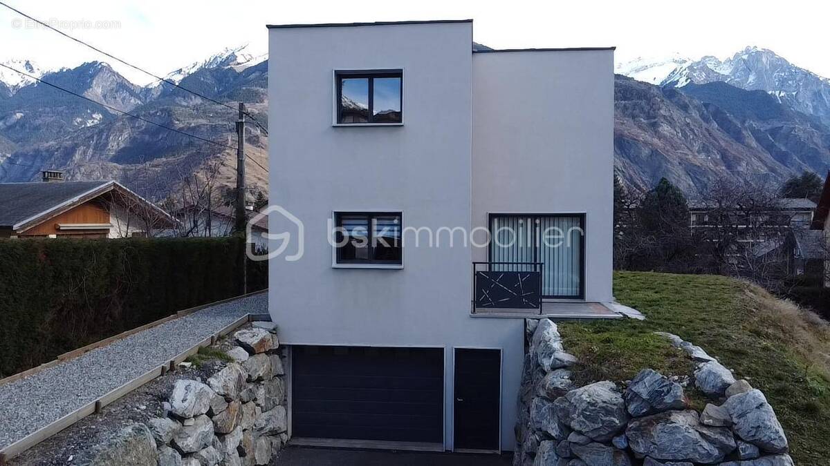 Maison à SAINT-JEAN-DE-MAURIENNE