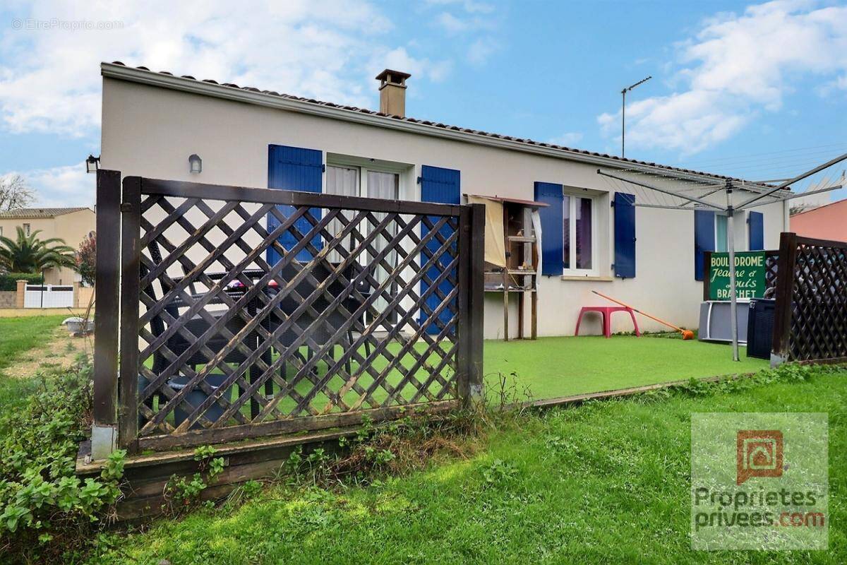 Maison à TONNAY-CHARENTE