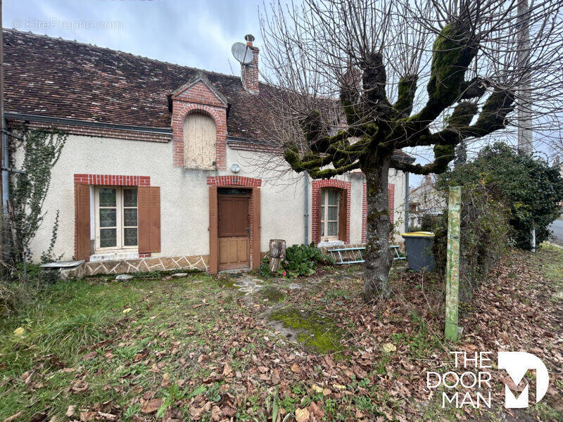 Maison à DUN-LE-POELIER