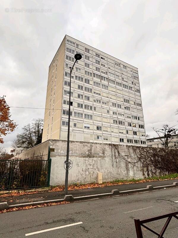 Appartement à PIERREFITTE-SUR-SEINE