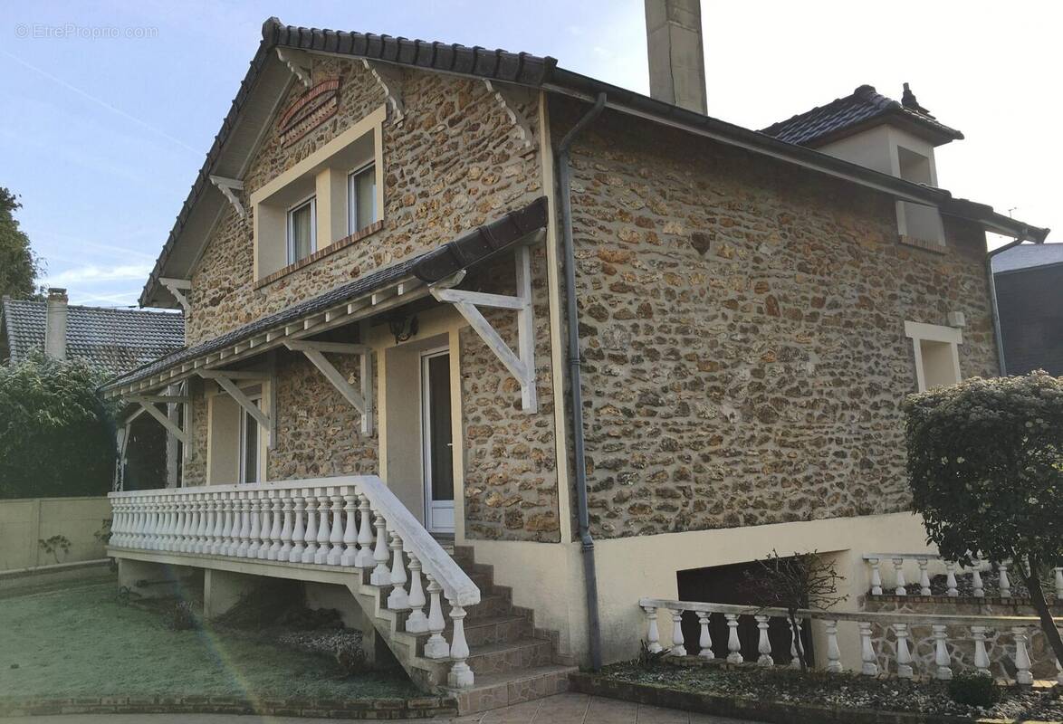 Maison à LIVRY-GARGAN