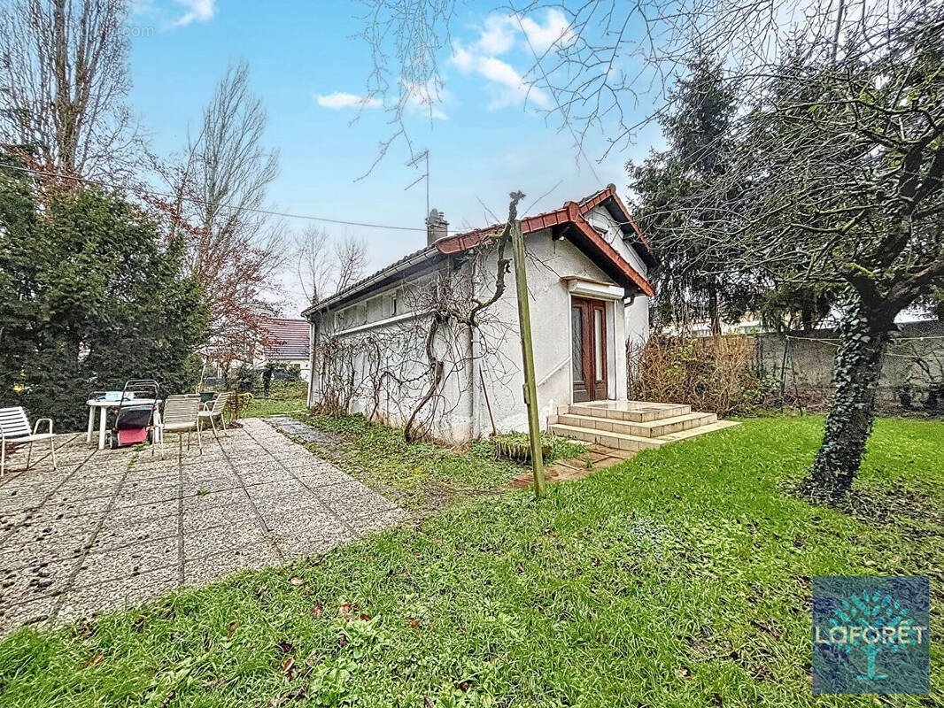 Maison à VIGNEUX-SUR-SEINE