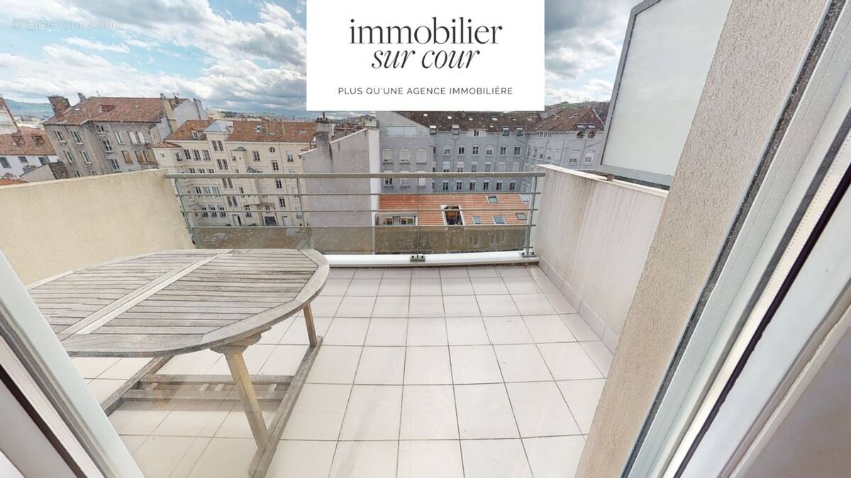 Appartement à SAINT-ETIENNE