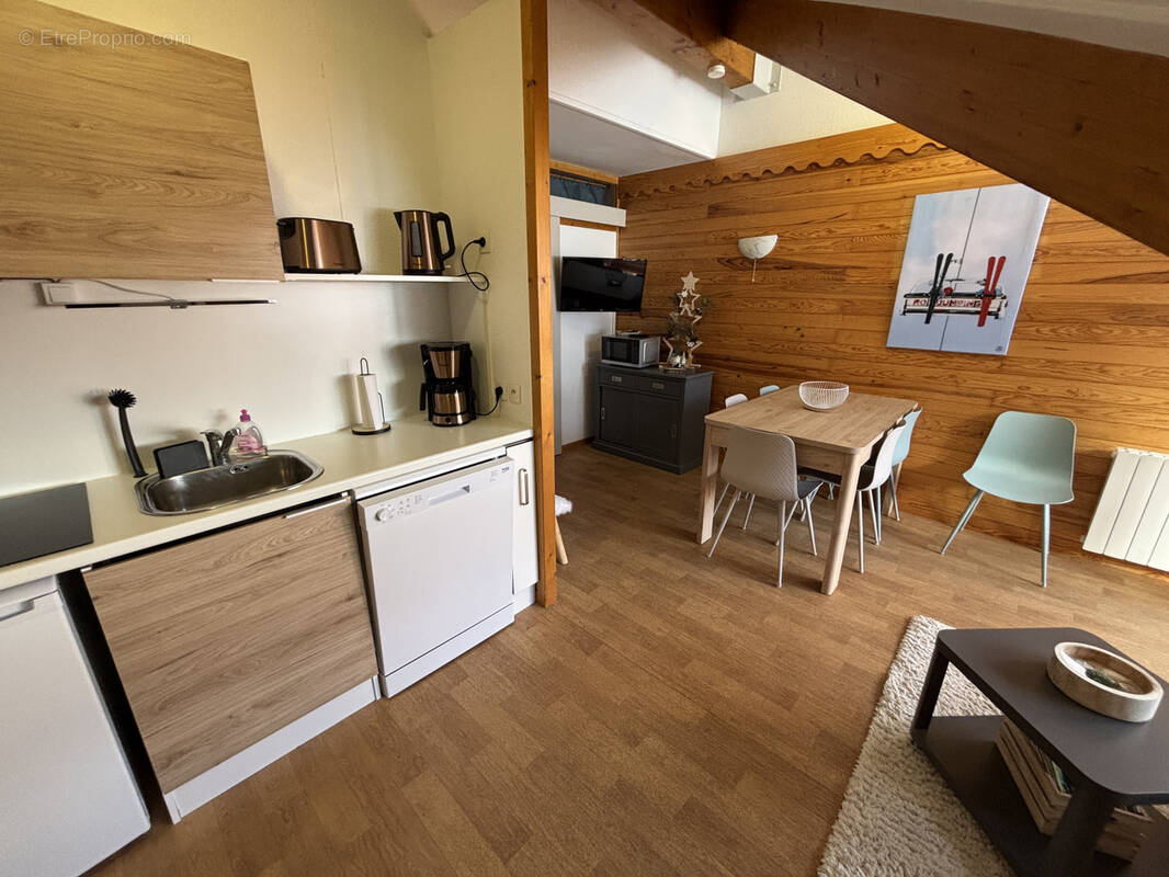 Appartement à SAINT-FRANCOIS-LONGCHAMP