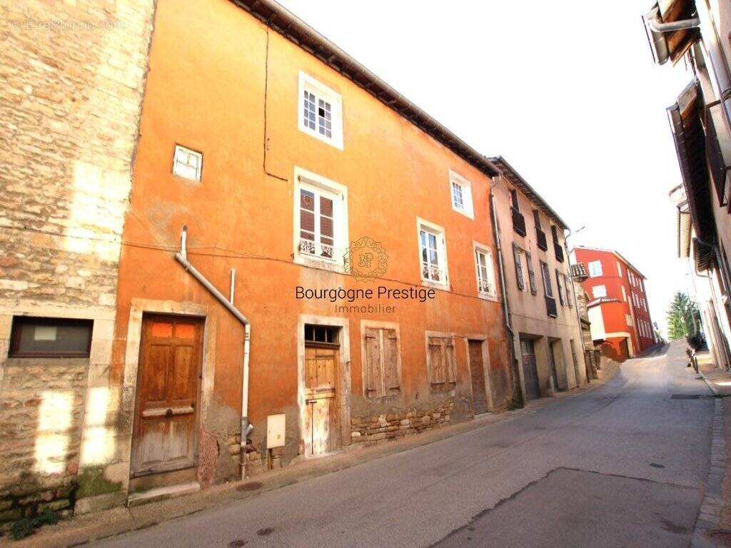 Maison à TOURNUS