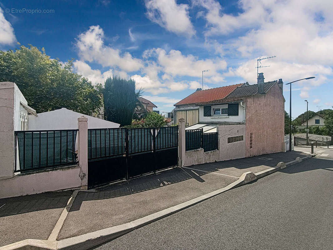 Maison à ROSNY-SOUS-BOIS