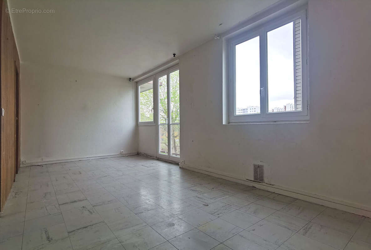 Appartement à ROSNY-SOUS-BOIS