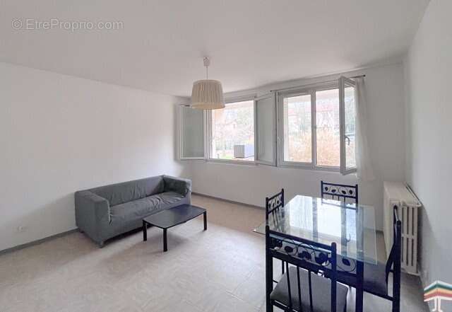 Appartement à LYON-9E