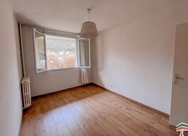 Appartement à LYON-9E