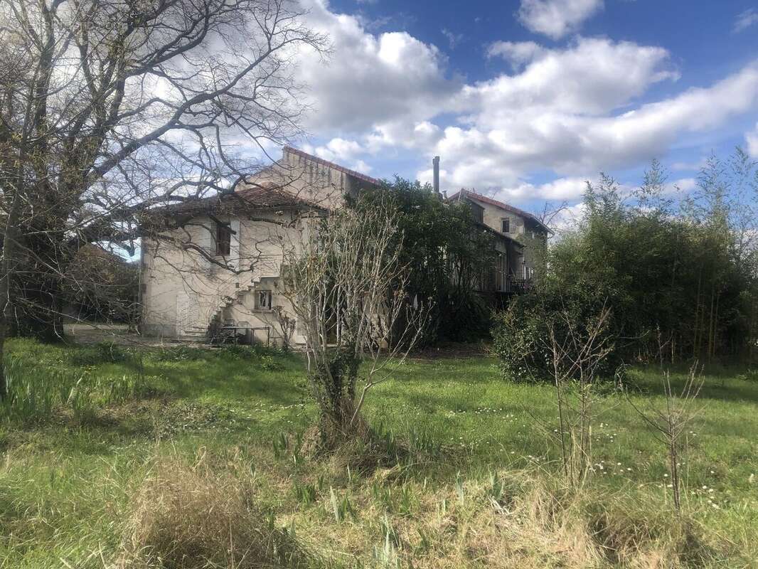 Maison à RIBAUTE-LES-TAVERNES