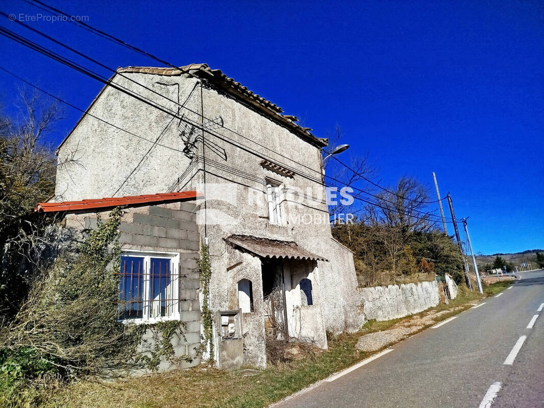 Maison à CASTANET-LE-HAUT