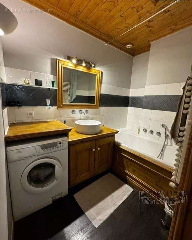 Appartement à LA PERRIERE