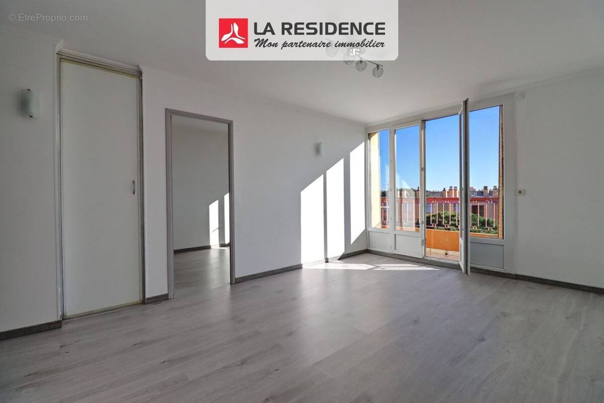 Appartement à FREJUS