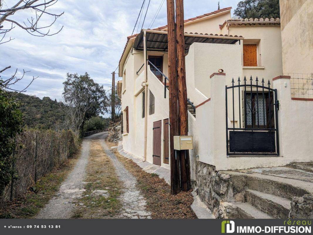 Maison à REYNES