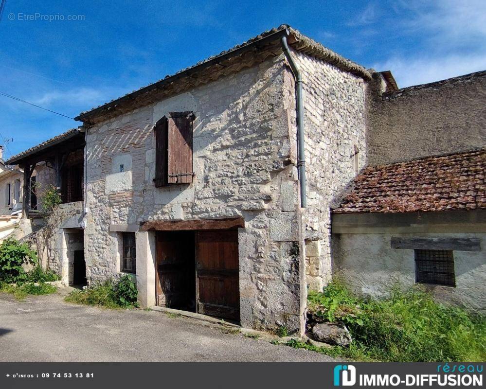 Maison à CASTELNAU-MONTRATIER