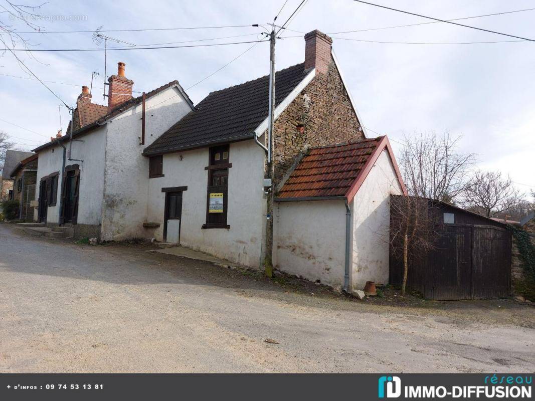 Maison à NOUZERINES