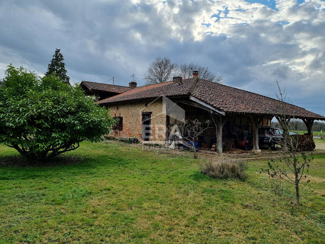 Maison à SAINT-ETIENNE-DU-BOIS