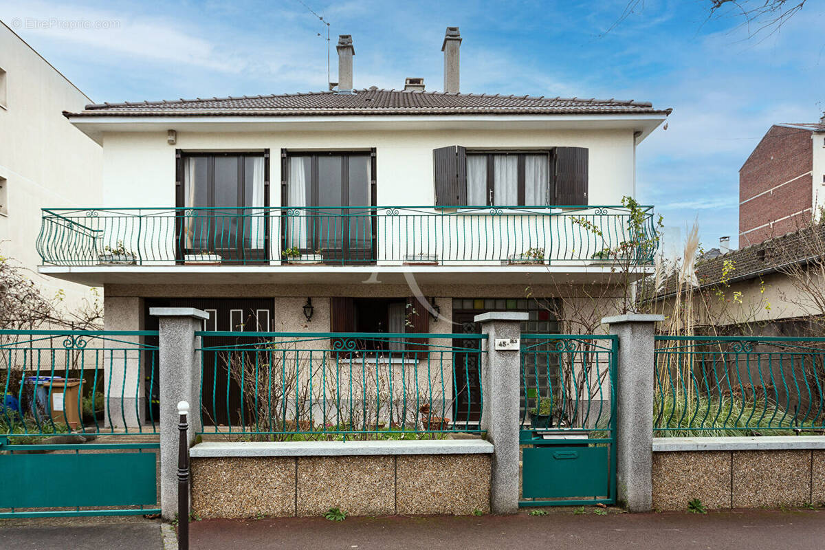 Maison à LE BOURGET