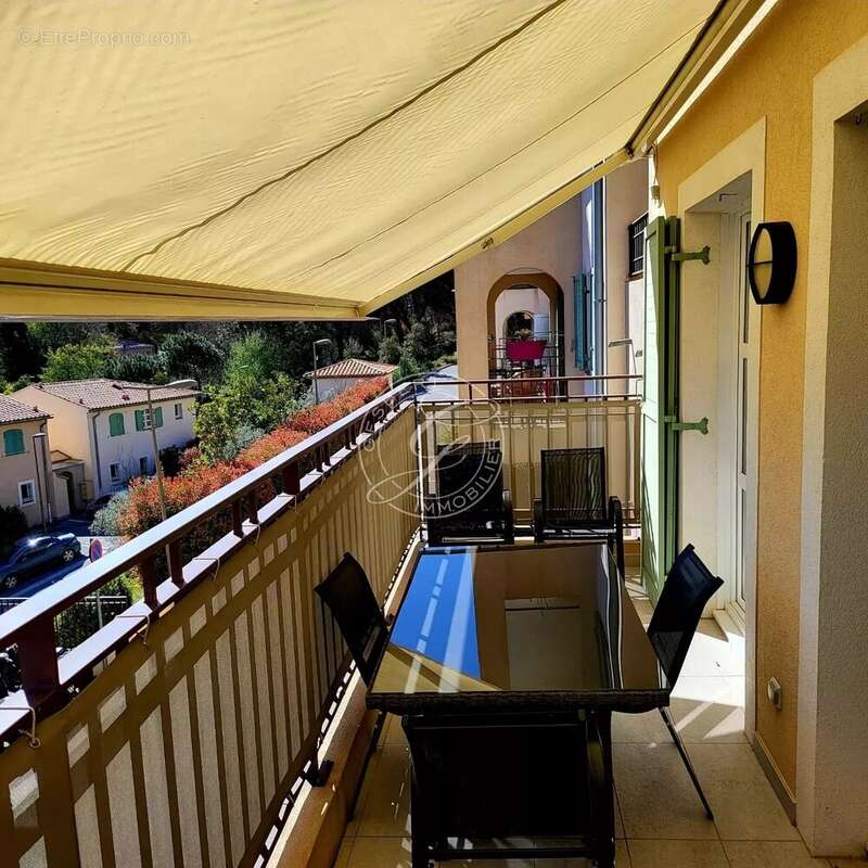 Appartement à GRIMAUD