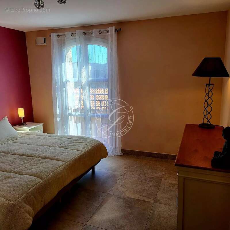 Appartement à GRIMAUD