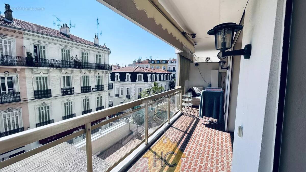 Appartement à CANNES