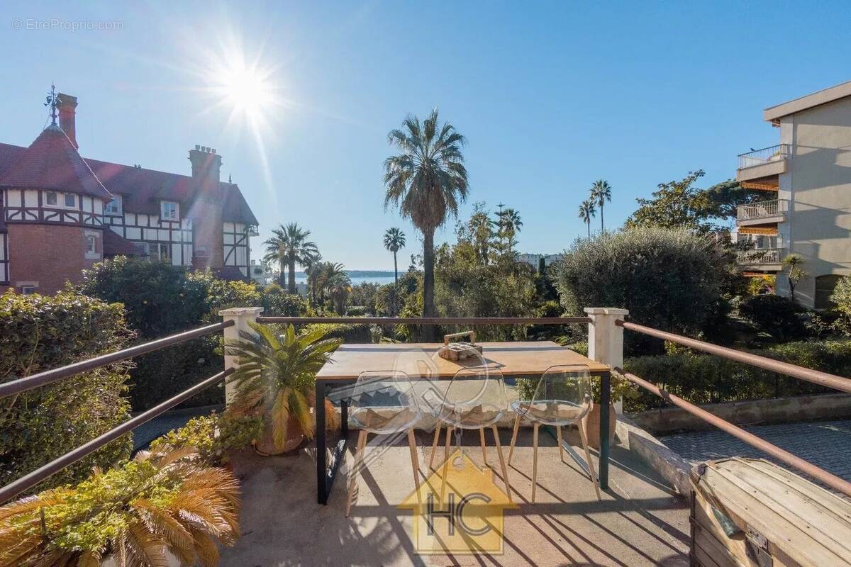 Appartement à CANNES