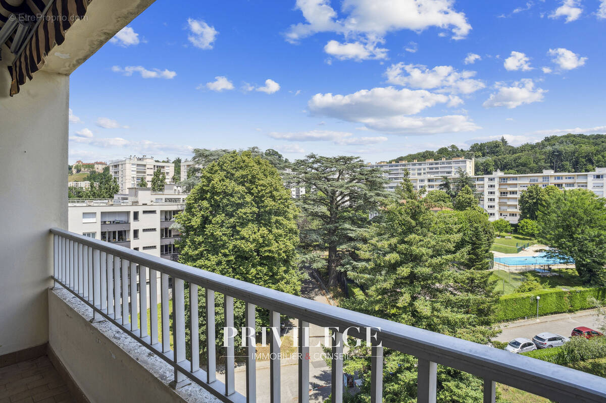 Appartement à SAINTE-FOY-LES-LYON