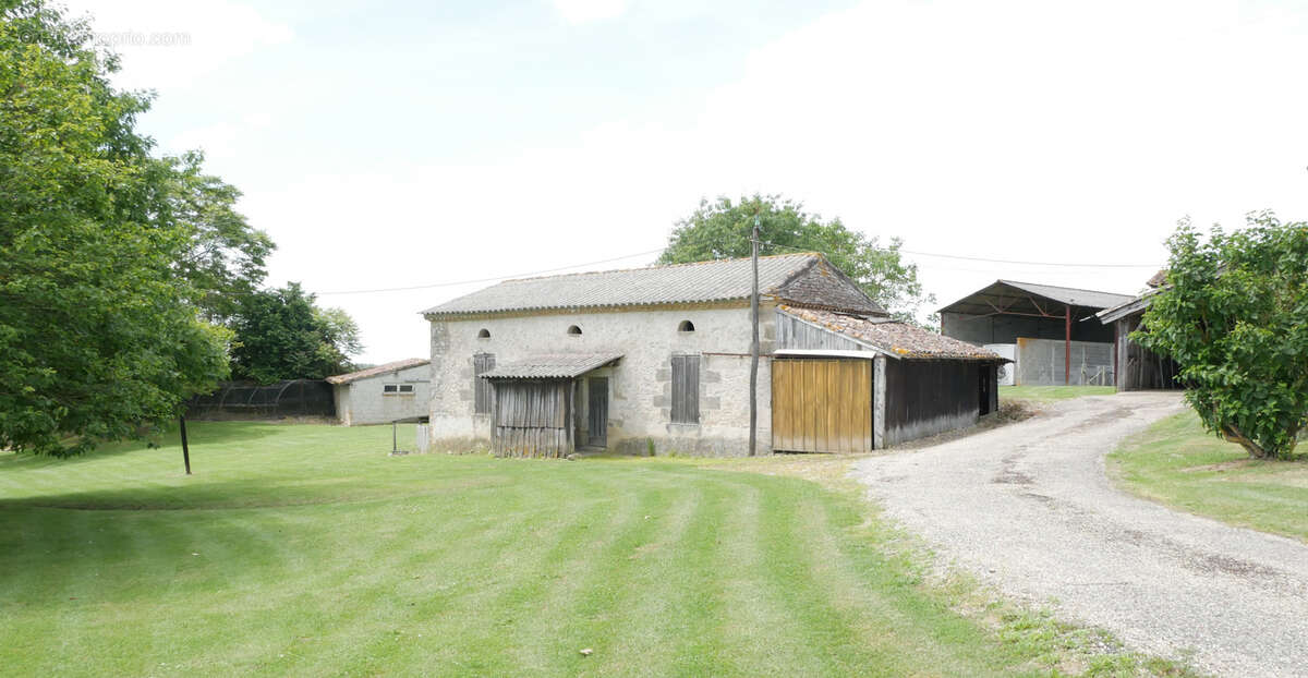 Maison à ESCASSEFORT