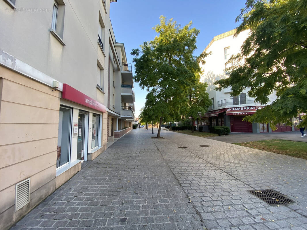 Appartement à LE BLANC-MESNIL