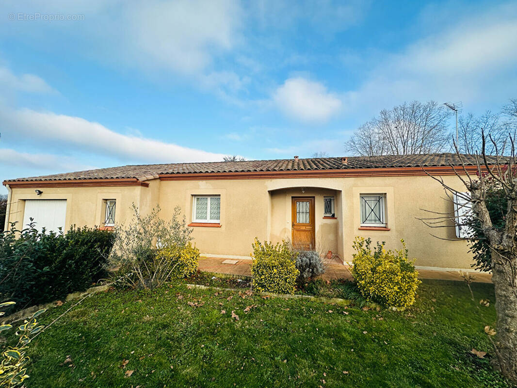 Maison à SAINT-SYLVESTRE-SUR-LOT