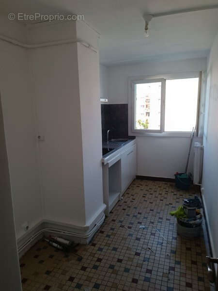 Appartement à MARSEILLE-13E