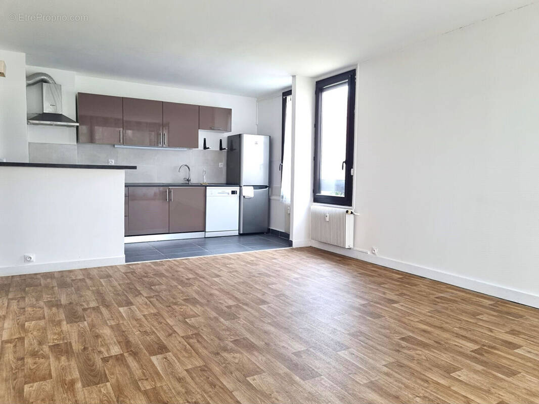 Appartement à FONTENAY-SOUS-BOIS