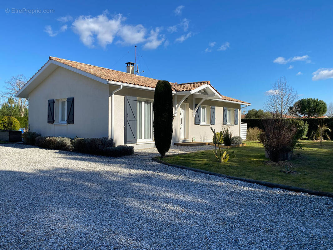 Maison à RION-DES-LANDES