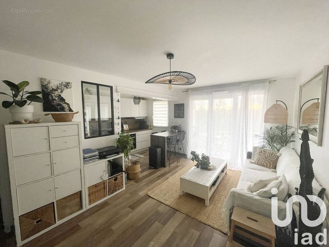 Photo 1 - Appartement à VIGNEUX-SUR-SEINE