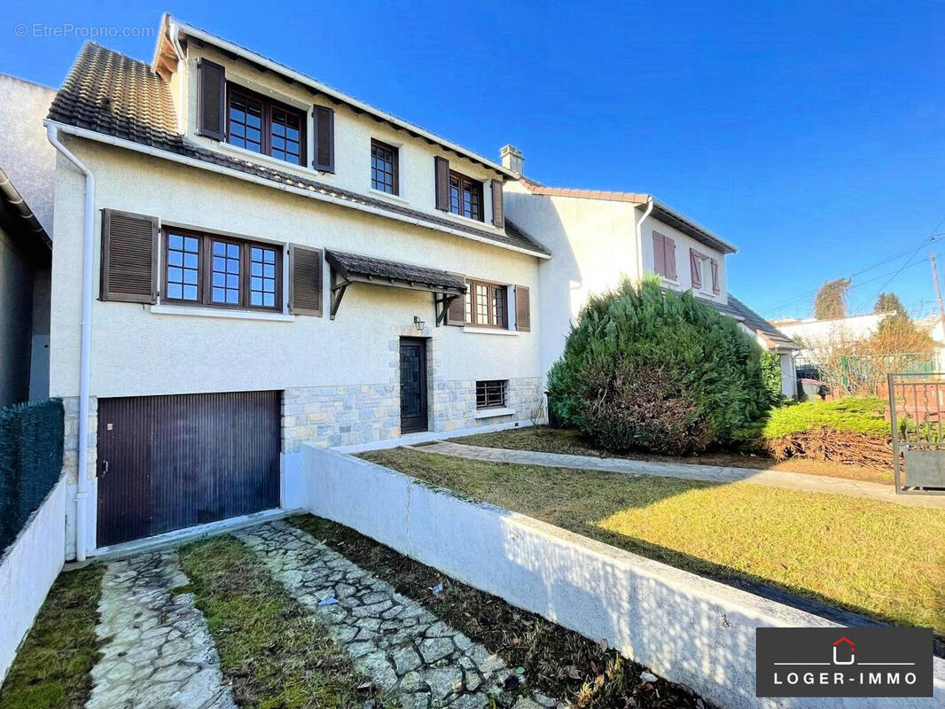 Maison à SAVIGNY-SUR-ORGE