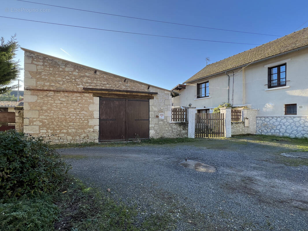 Maison à CHATELLERAULT