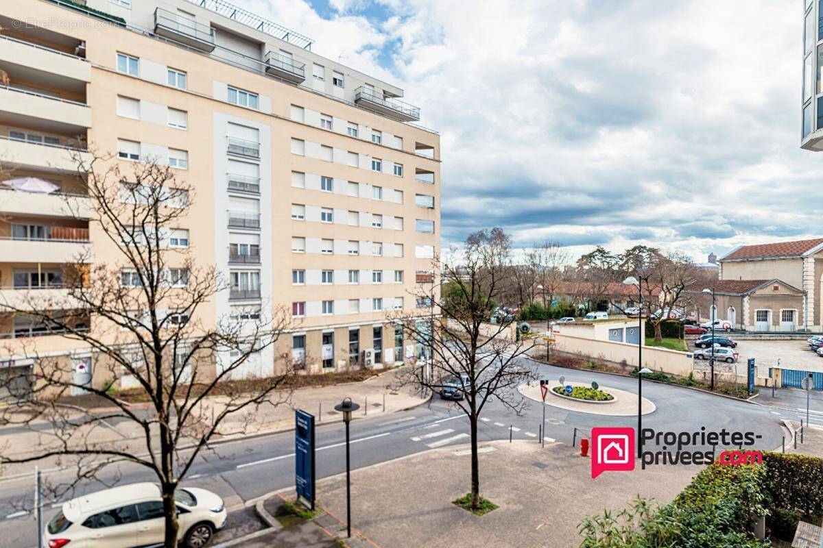 Appartement à CALUIRE-ET-CUIRE