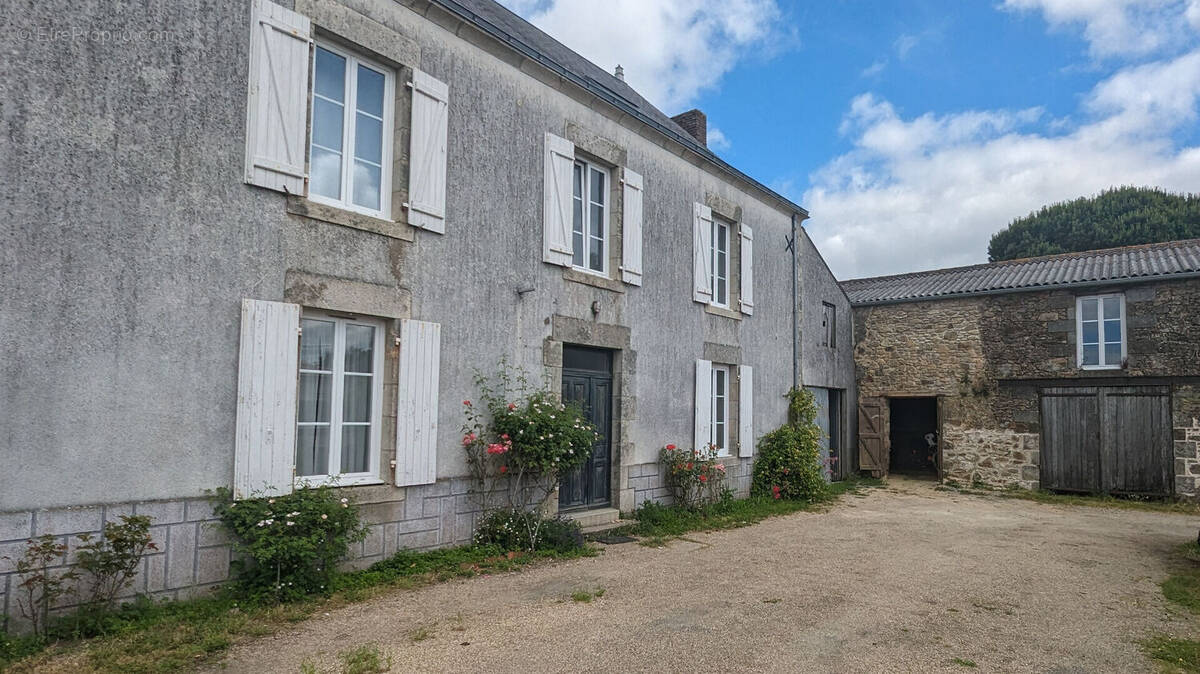 Maison à LE POIRE-SUR-VIE