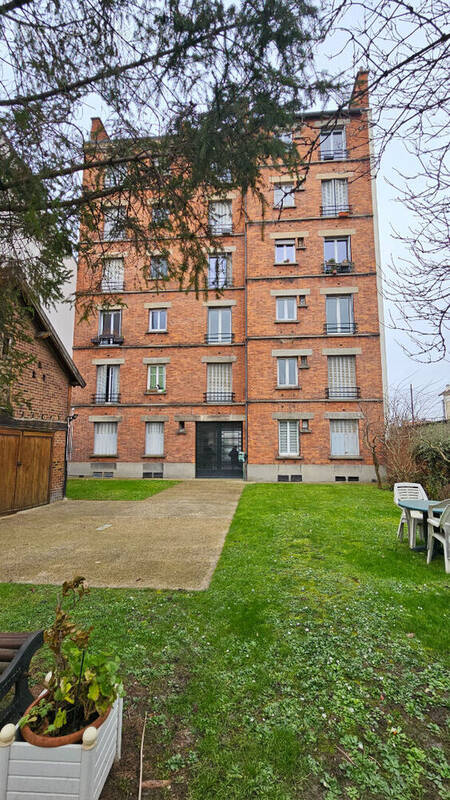 Appartement à HOUILLES