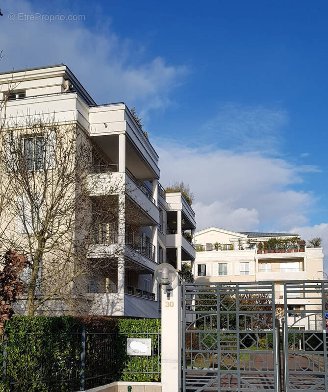 Appartement à RUEIL-MALMAISON