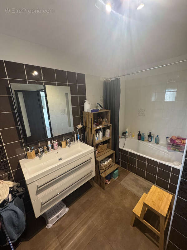 Appartement à MARSEILLE-13E