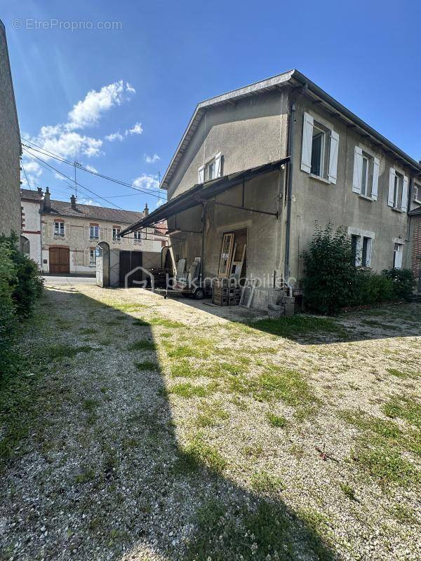 Maison à SERMAIZE-LES-BAINS