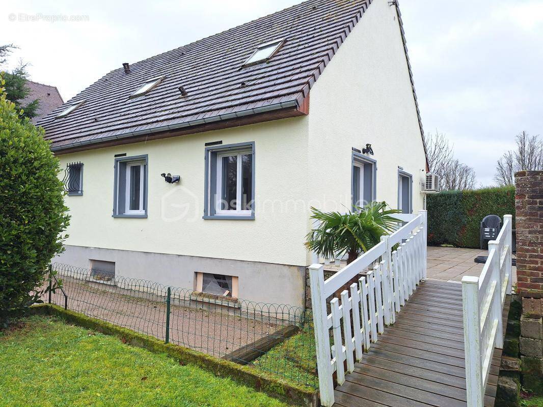 Maison à BEAUVAIS