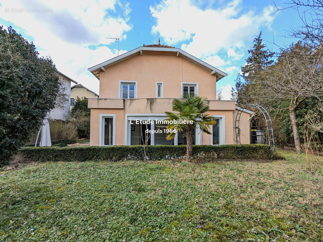 Maison à CALUIRE-ET-CUIRE