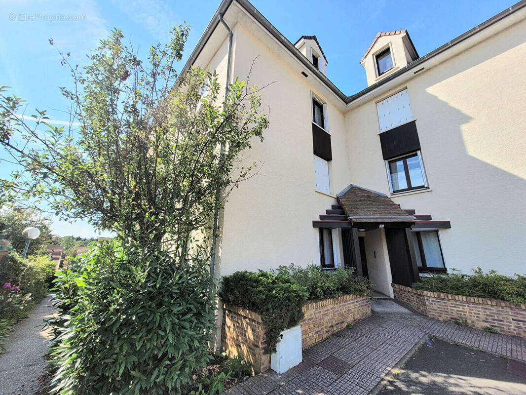 Appartement à VERRIERES-LE-BUISSON