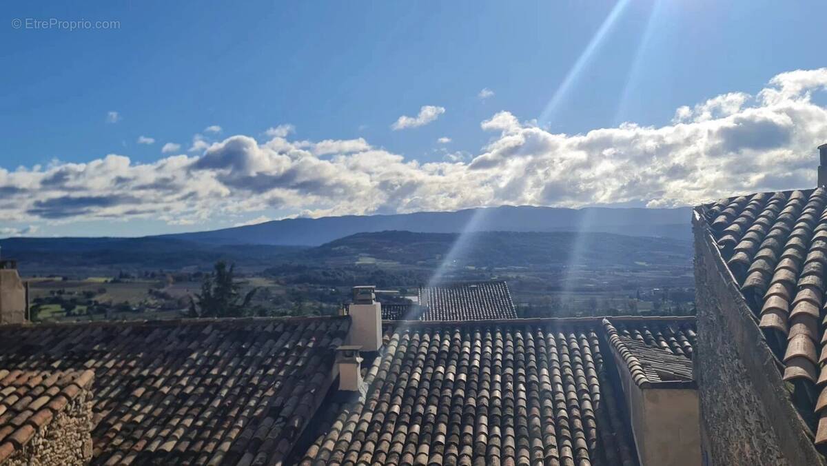 Appartement à SAINT-SATURNIN-LES-APT