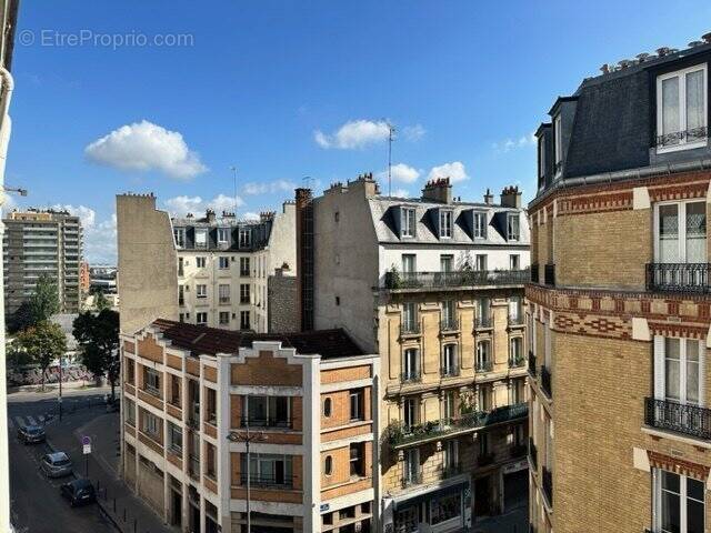 Appartement à PARIS-18E