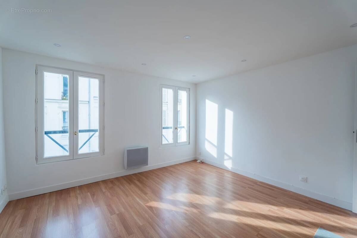 Appartement à LEVALLOIS-PERRET