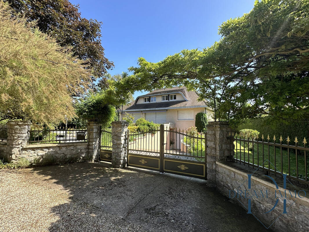 Maison à CIVIERES