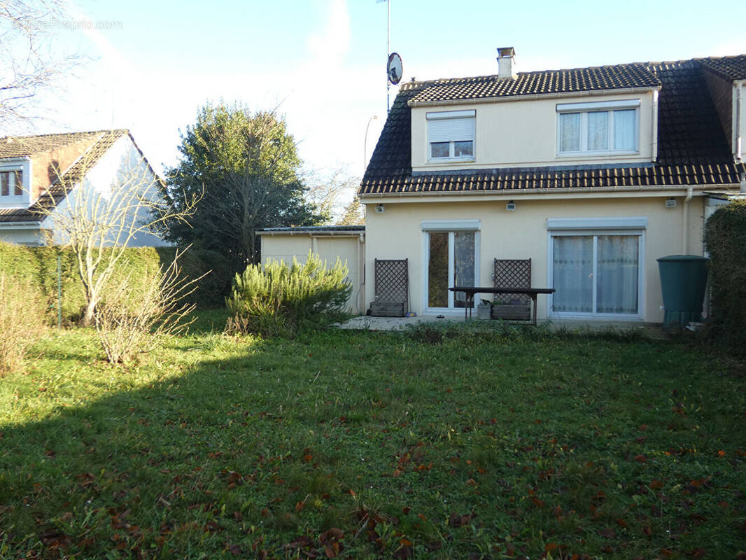 Maison à CREPY-EN-VALOIS